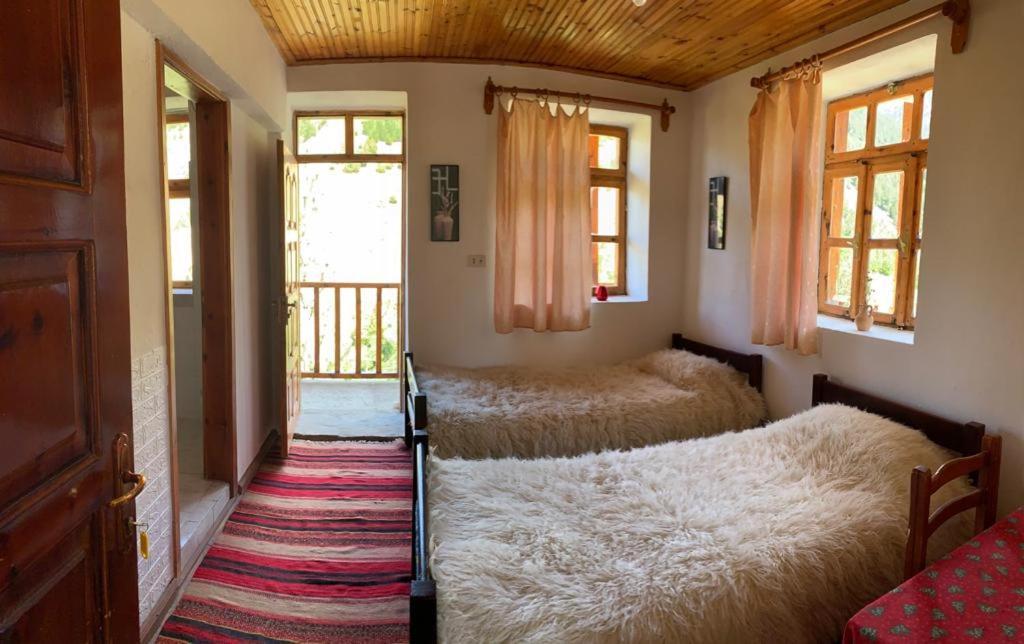 Hotel Grabova Grabove e Siperme Buitenkant foto